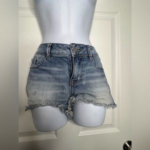 PINK Victoria Secret Womens Sz 4 Light Distressed Denim Jean Shorts Blue 2" S